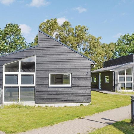 Holiday home Halvejen hytte Spjald I Eksteriør billede