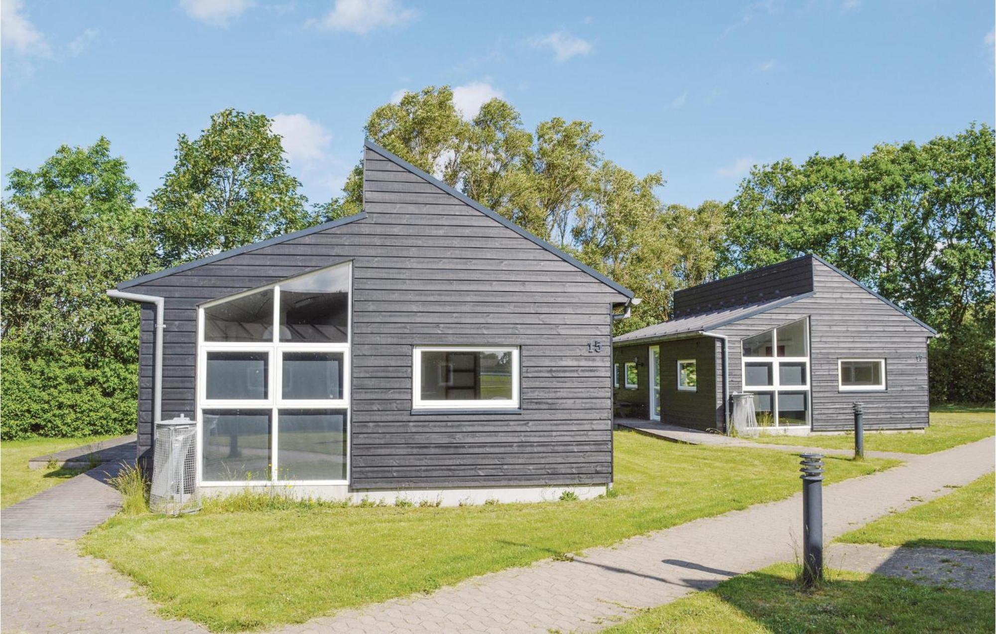 Holiday home Halvejen hytte Spjald I Eksteriør billede